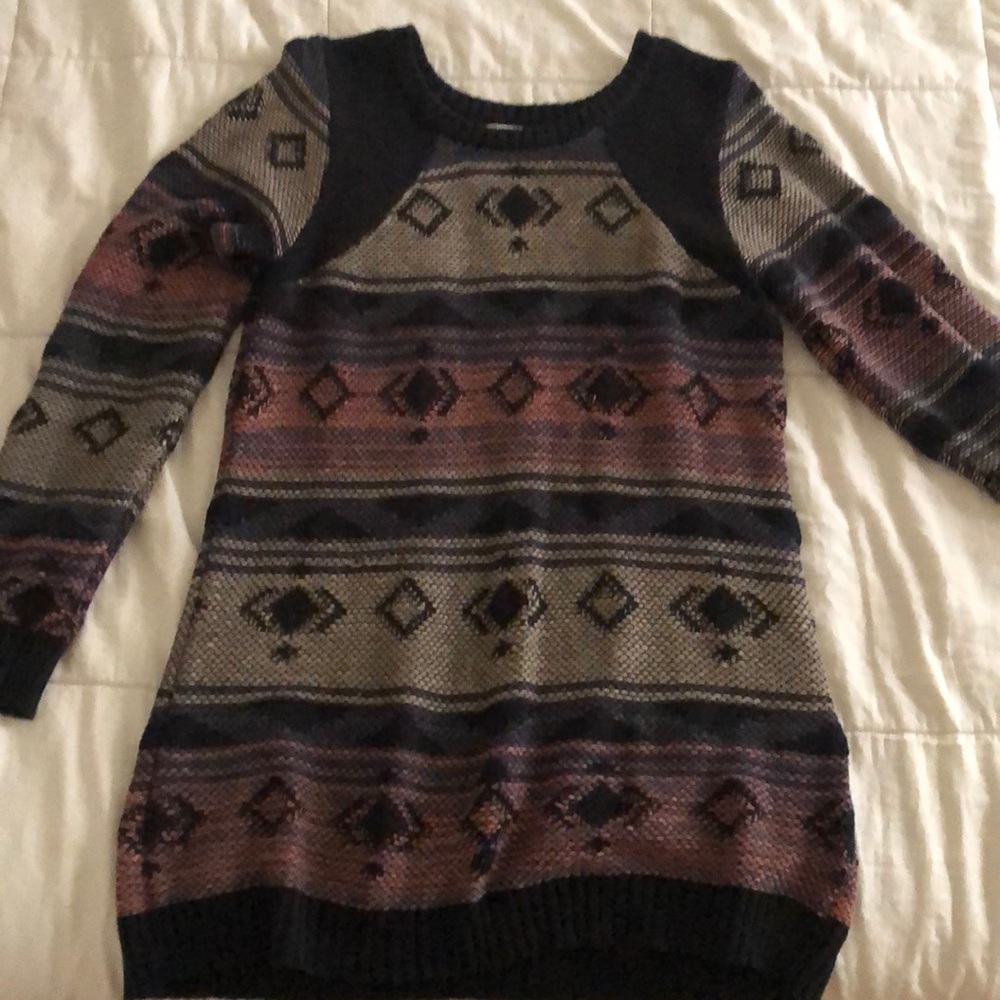 Thigh length sweater